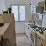 Sandra