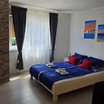 Sandra Apartment *